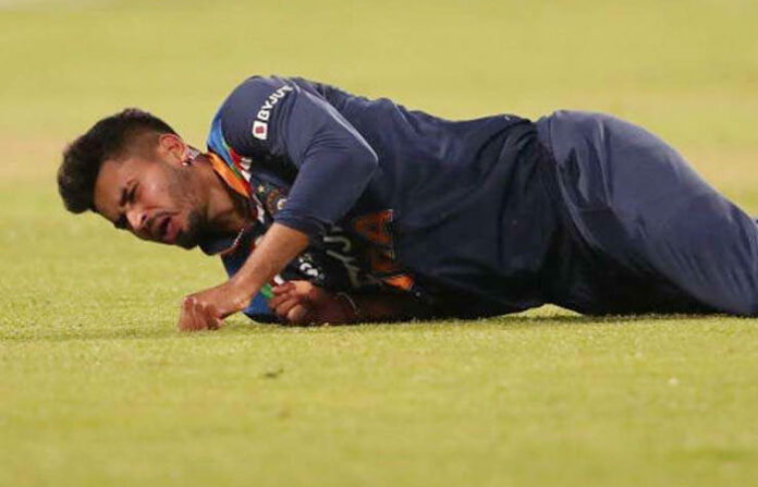 shreyas-iyer-back-pain