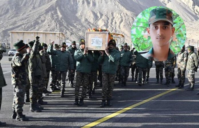 AKSHAY GAVATE