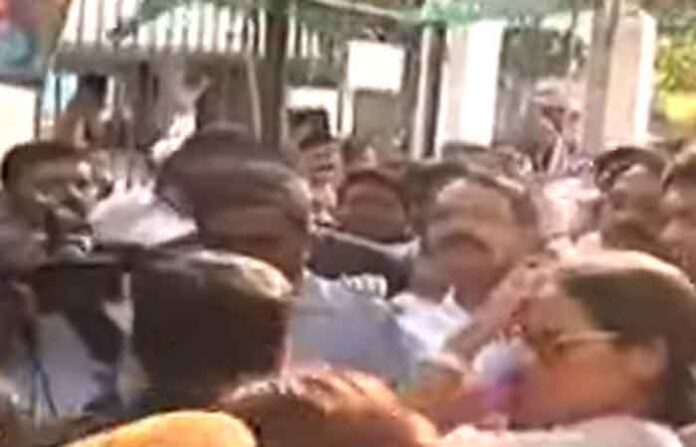 congress-protest