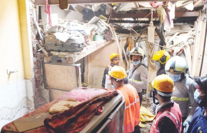 chembur house collapse