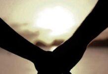 प्रेयसीला भेटायला घरी गेला, अचानक आई आली; लपण्याच्या प्रयत्नात प्रियकराचा 10व्या मजल्यावरून पडून मृत्यू