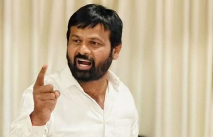 LAKSHMAN HAKE (1)