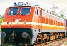 पश्चिम रेल्वेची वाहतूक विस्कळीत; अनेक एक्सप्रेस गाड्यांच्या सेवेत बदल