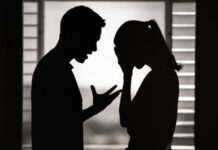 माणुसकीला काळिमा! 61 वर्षांच्या वृद्ध नराधमाचे क्रौर्य, पत्नीला 120 पुरुषांसोबत ठेवायला सांगितले संबंध