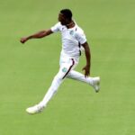 विंडीज संघाला मोठा धक्का, शमार जोसेफ दुखापतीमुळे हिंदुस्थानविरुद्धच्या कसोटी मालिकेबाहेर