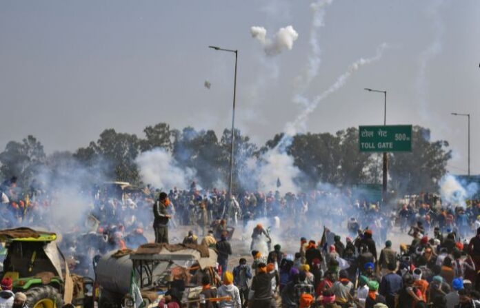 Tear gas fired on farmers on shambhu border