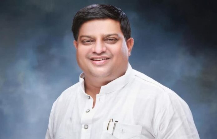 suresh mhatre