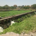 रांजणगावात उद्योगमंत्र्यांचा दौरा संपताच पुन्हा दूषित पाणी ओढ्यात, एमआयडीसीतील कंपन्याही मंत्र्यांचे ऐकेनात