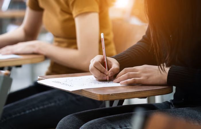 थोडक्यात बातम्या : तीन वर्षे एलएलबी सीईटी तारखेत बदल