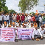 protest over shivaji maharaj statue karad