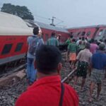 Howara-CSMT Express derailed