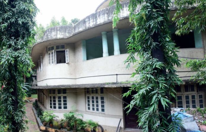 KEM old bungalow