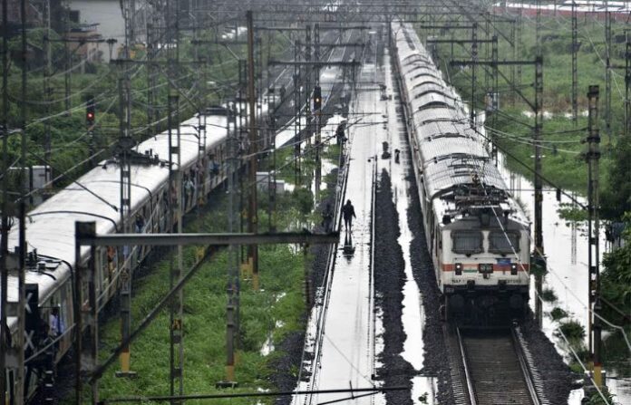 kurla Waterlogging mumbai heavy rain