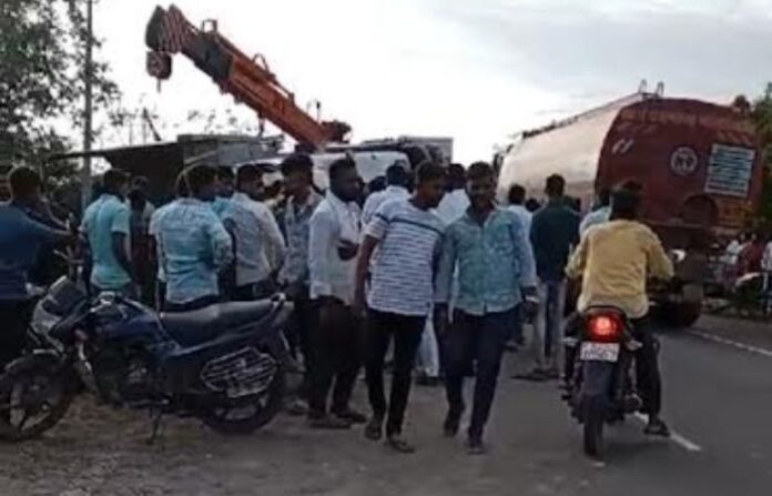 pathardi accident