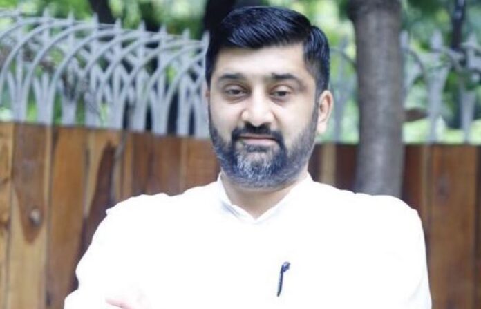 salil deshmukh