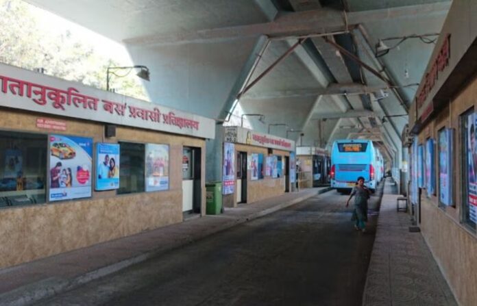 Dadar ST Stand