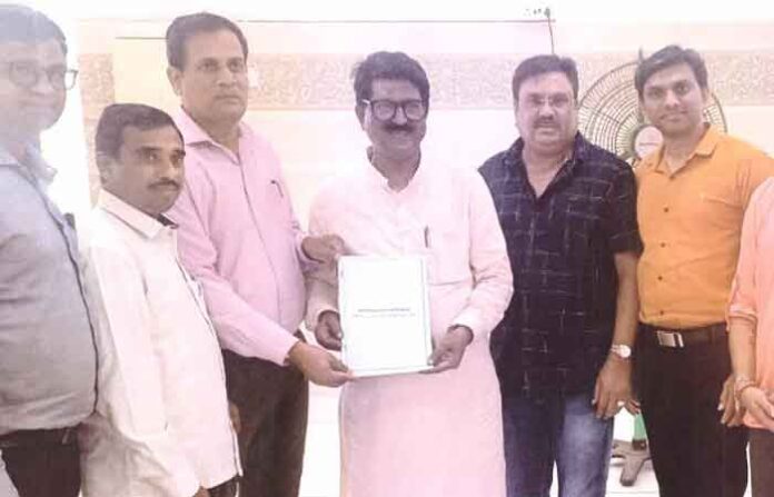 arvind-sawant-kamgar-sena