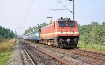 उन्हाळी सुट्टीनिमित्त मध्य रेल्वेवर 168 अतिरिक्त विशेष गाड्या धावणार