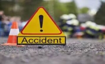 पाकिस्तानात भीषण बस अपघात; खोल दरीत बस कोसळून 40 प्रवाशांचा मृत्यू, अनेकजण जखमी