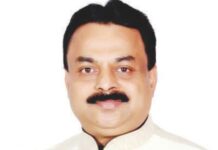 नॅशनल प्लाझ्मा फ्रॅक्शनेशनच्या 18 कर्मचाऱ्यांना पालिका सेवेत कायमस्वरूपी सामावून घ्या, शिवसेनेची मुख्यमंत्र्यांकडे आग्रही मागणी