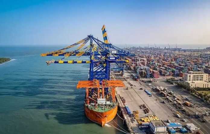 vadhvan port project