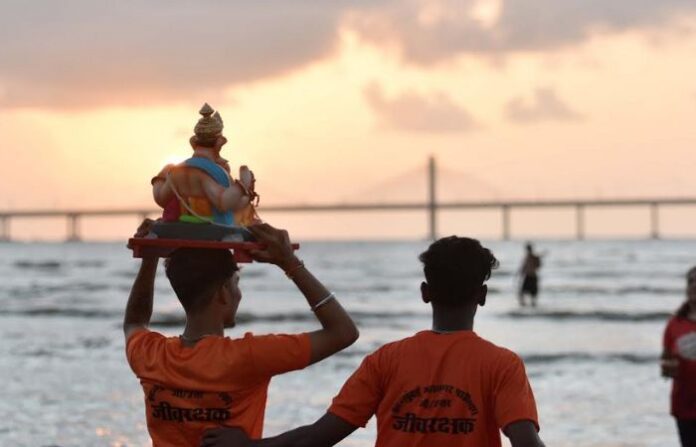 ganesh visarjan mumbai new