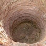 शहापूरकरांचा घसा डिसेंबरमध्येच कोरडा… कडाक्याच्या थंडीत हंडे, कळशा घेऊन दोन किमीची पायपीट; विहिरी कोरड्या ठाक, हातपंपांना टिपूस नाही