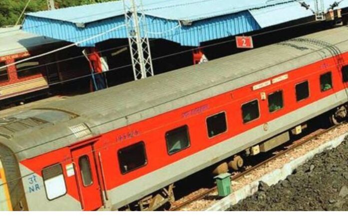 mumbai hawada express