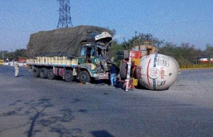 pune accident