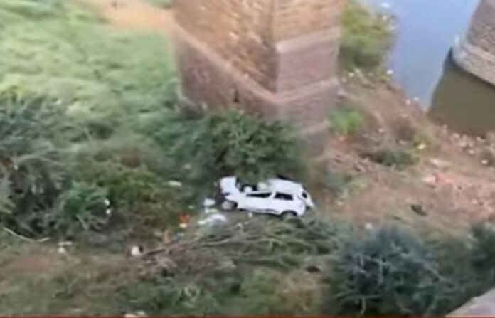 sangli car accident