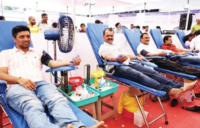 mumbai cha raja blood-donation-camp mumbai cha raja blood-donation-camp