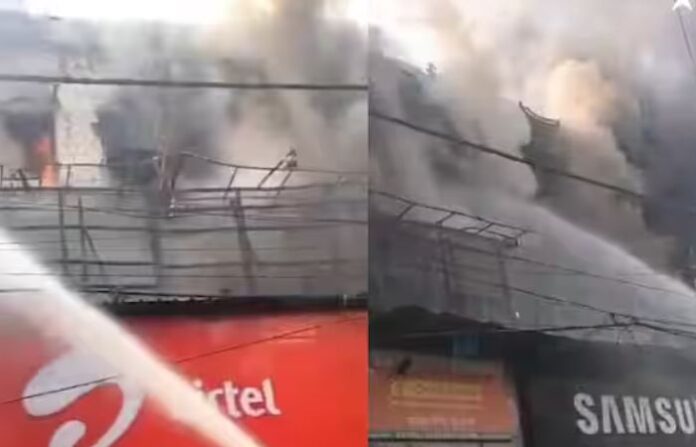 delhi fire