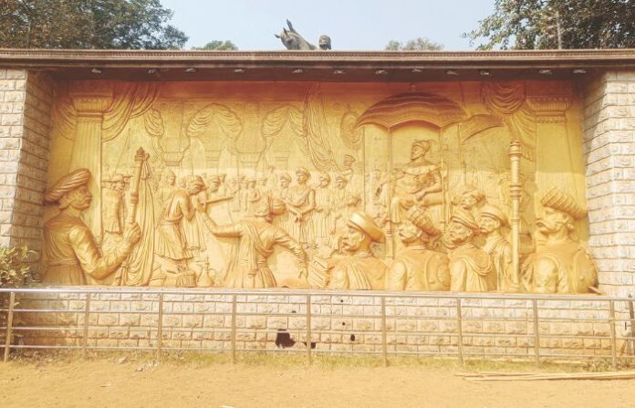 chhatrapati Shivaji Maharaj Rajyabhishek statue