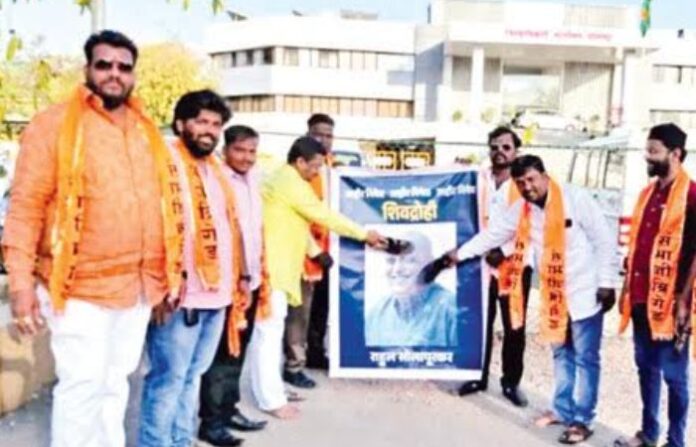 protest against rahul solapurkar