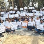 पेपरफुटी झालेल्या एजन्सीलाच पालिका भरतीचे काम देऊ नका! युवा सेनेचे आझाद मैदानात जोरदार आंदोलन