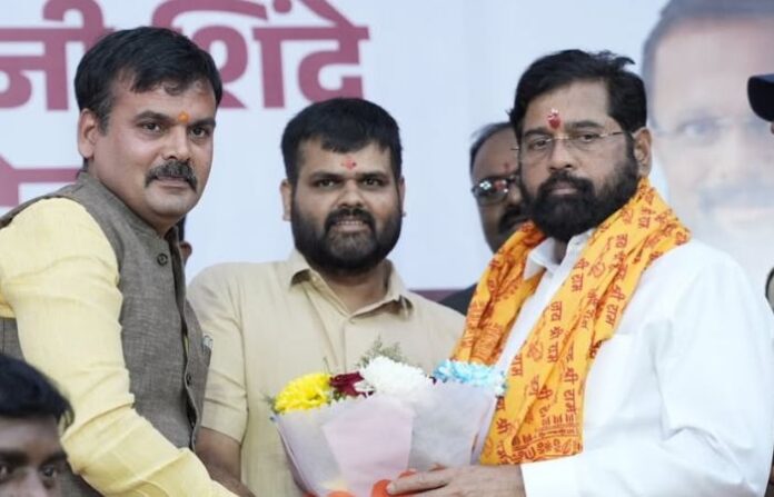 Eknath Shinde with lalsingh raj purohit