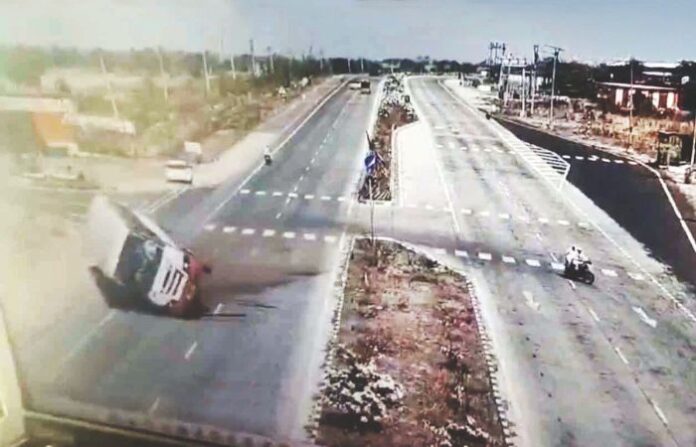 bus accident 1