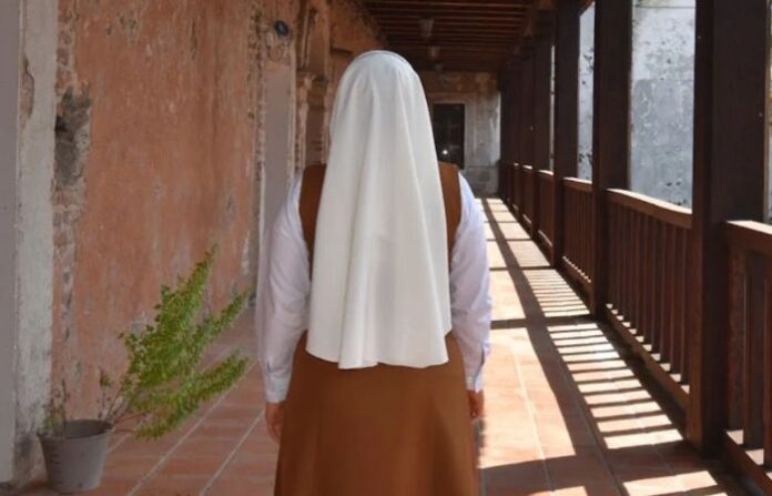 nun