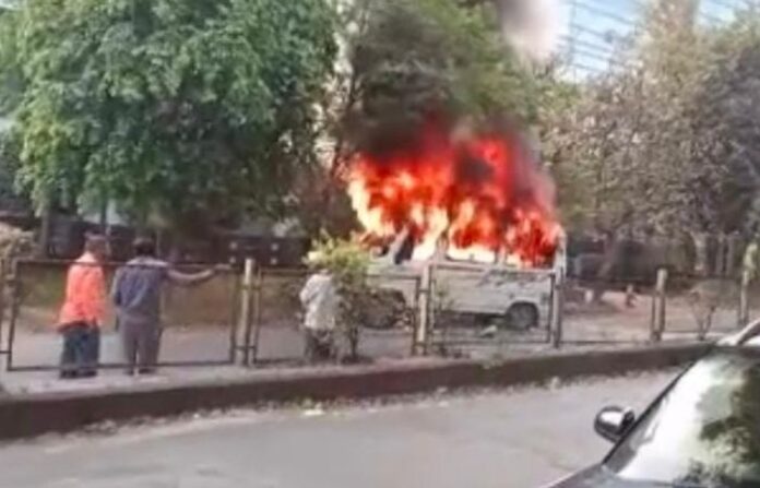 pune fire