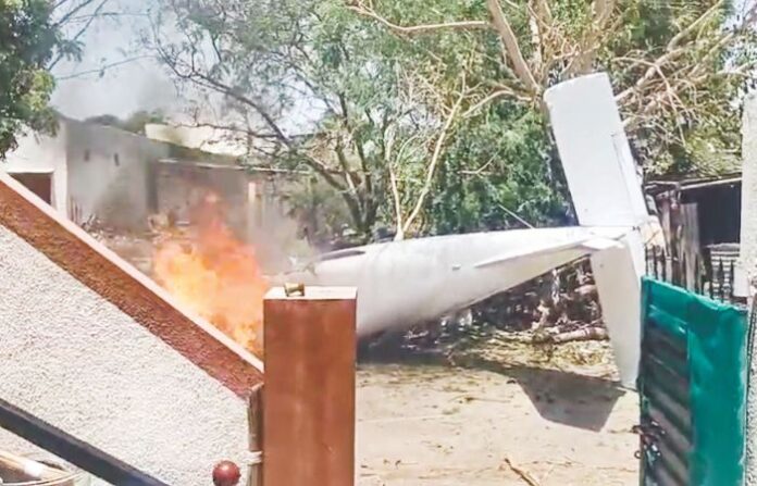 Training plane crashes