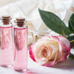 सौंदर्यासाठी गुलाबजल का आहे महत्त्वाचे?