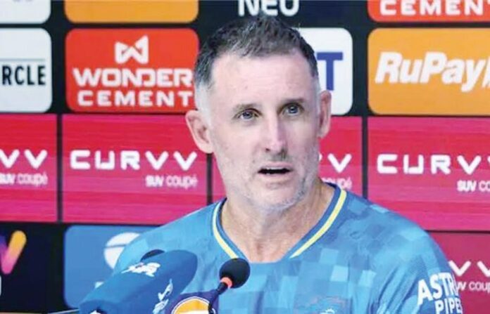 Michael Hussey