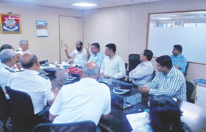 Retired employees of Mumbai Fire Department