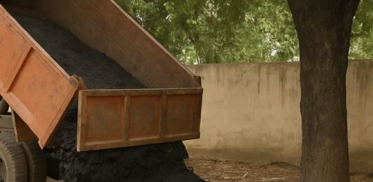 UP Man Dies as Sludge Dumped on Him by Civic Workers While Sleeping Under Tree in Bareilly