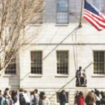 वर्गात गैरहजर राहिल्यास व्हिसा रद्द, अमेरिकेने परदेशी विद्यार्थ्यांना दिला कडक इशारा