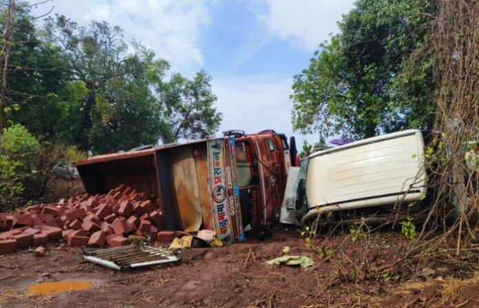 kankavali accident