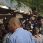 नवी मुंबईत मिंधे पुत्राच्या कार्यक्रमात भाडोत्री कार्यकर्त्यांचा गोंधळ, सातशे रुपये ठरवले पण एक पैसाही दिला नाही