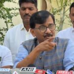 “सरकार मोदी की, सिस्टीम राहुल गांधी की”, जातनिहाय जनगणनेवरून संजय राऊत यांचा टोला