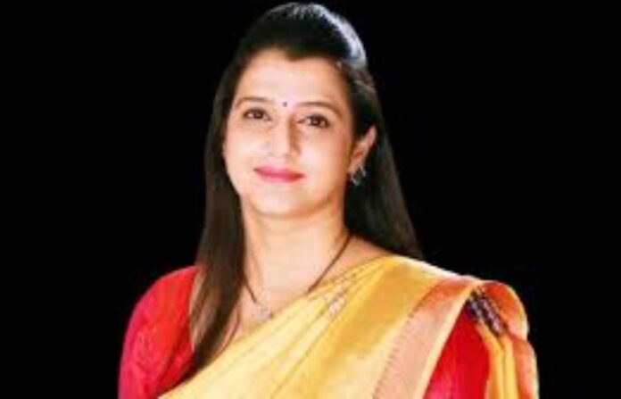 tejasvee ghosalkar