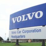 व्हॉल्वो कार कंपनीने तीन हजार जणांना काढले